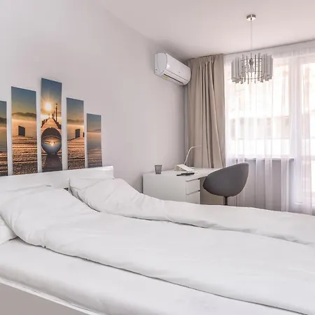 Appartement Stylish Residential Flat - With Parking & Balcony By Flat Mаnager *
